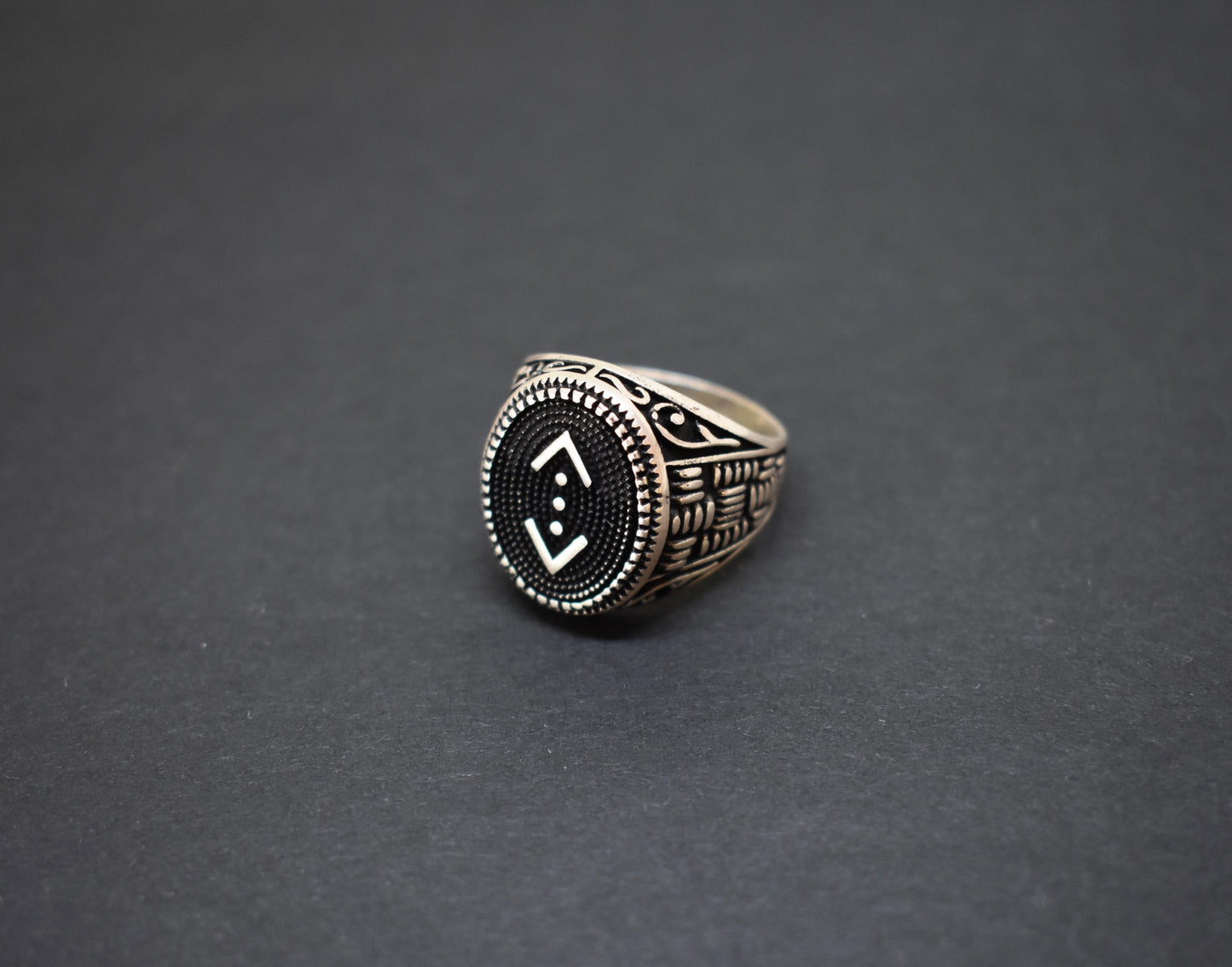 Ring