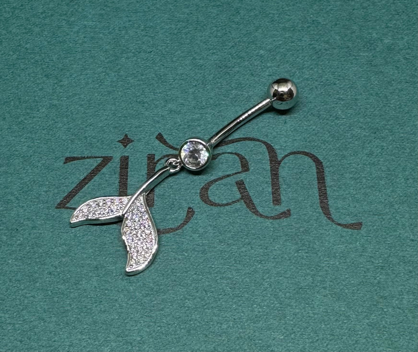 Belly piercing