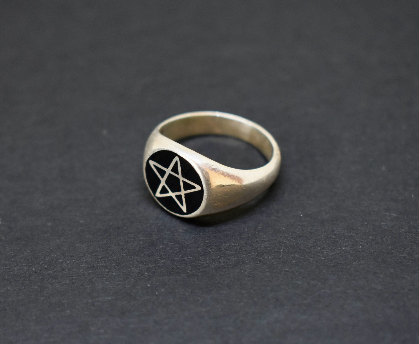 Ring