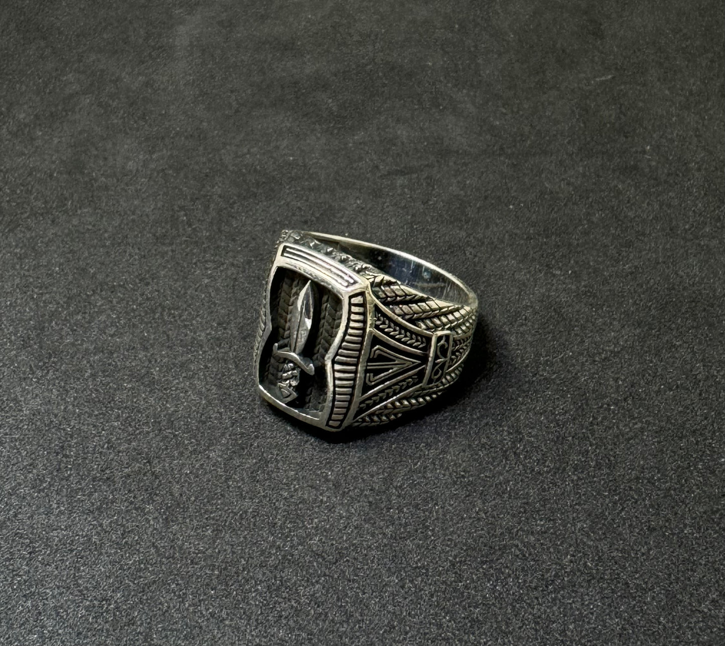 Ring